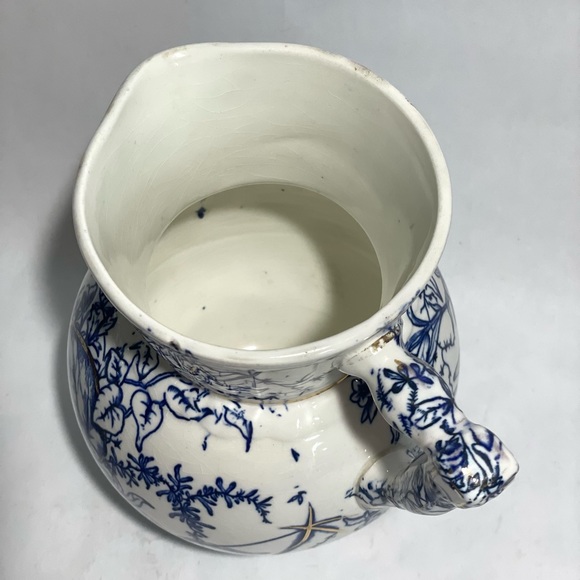 Blue & white floral ceramic Tea pitcher - Picture 4 of 11